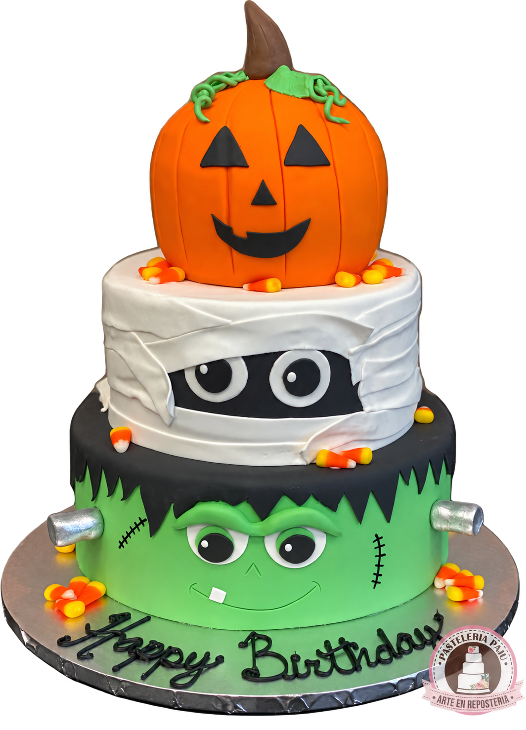 Pastel de Halloween con Frankenstein, momia y calabaza